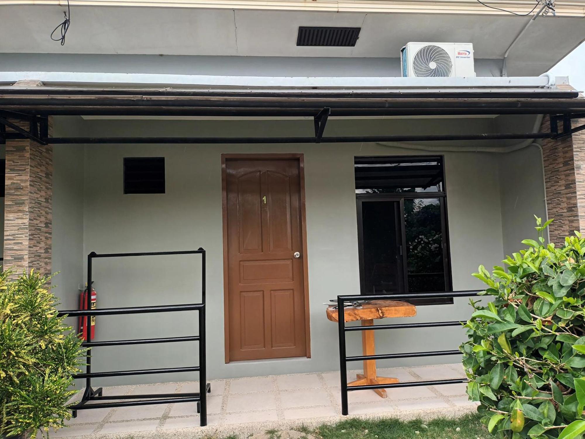 Grae'S Apartelle 莫阿尔博阿 外观 照片